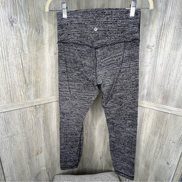 Lululemon 4 Wunder Under 1/2 Tight - Picture 4 of 6